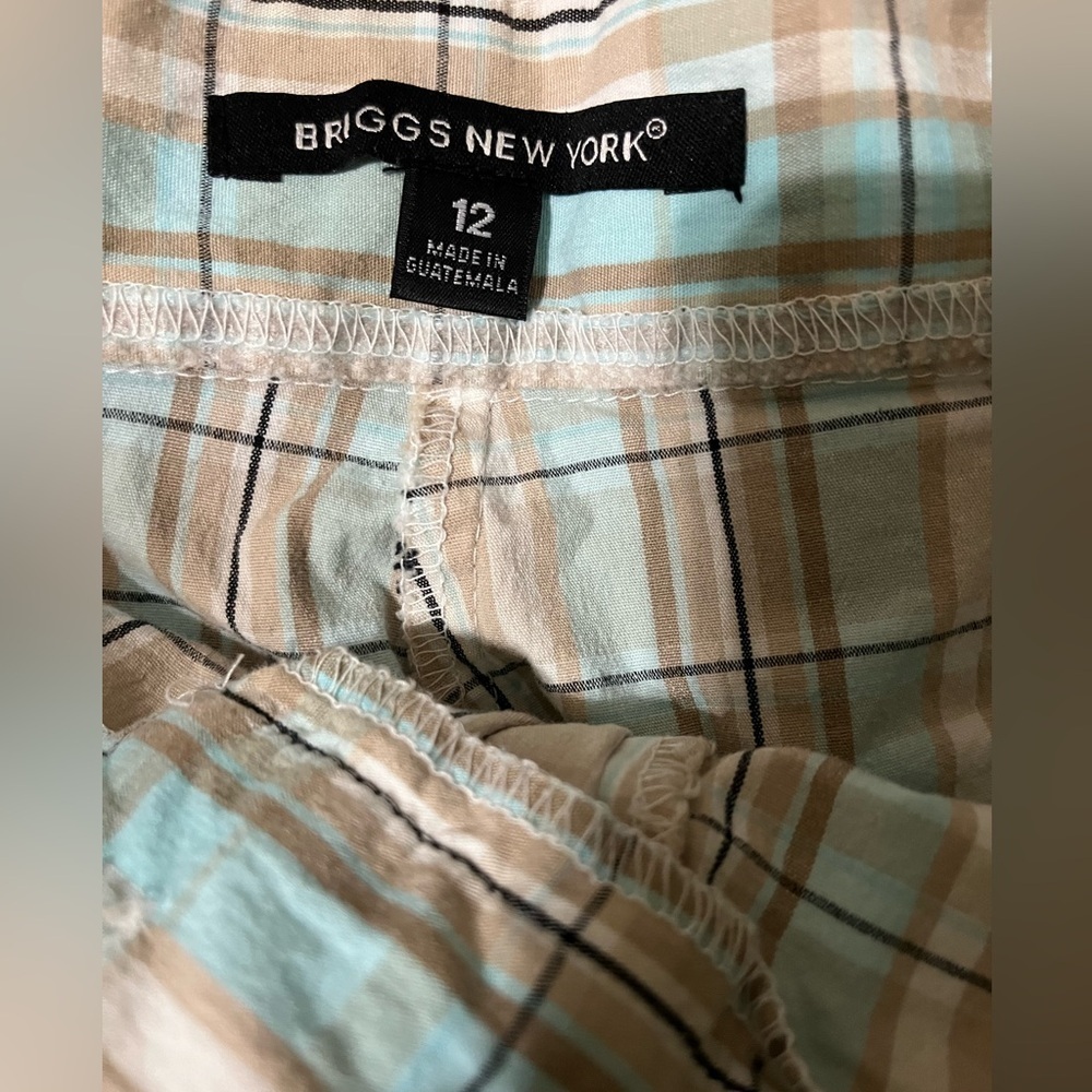 Briggs New York Plaid Capri Pants, Size 12 - Picture 2 of 4